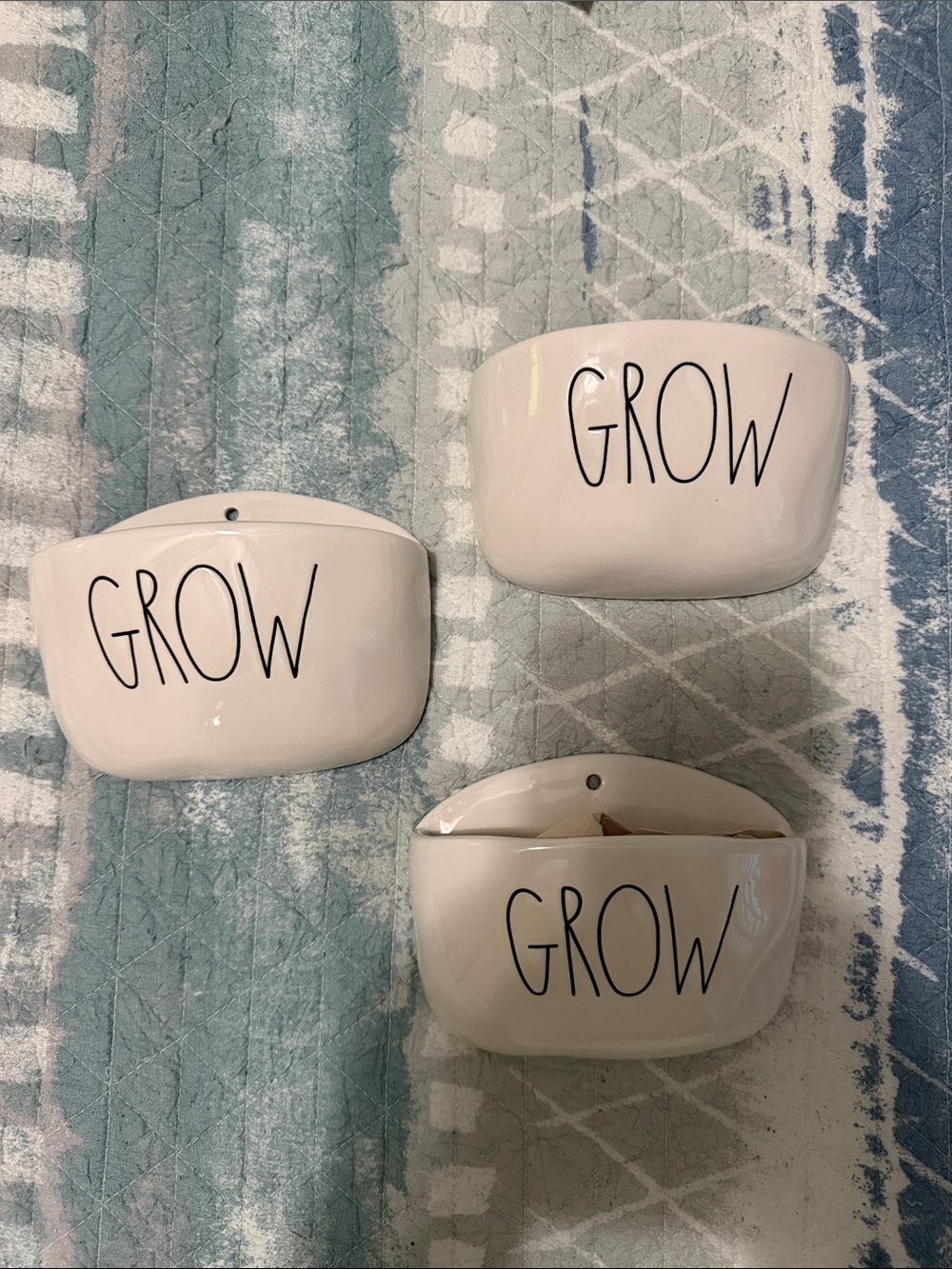 Rae Dunn Wall Planter Set - White Ceramic 'GROW' Hanging Pocket.  NWT